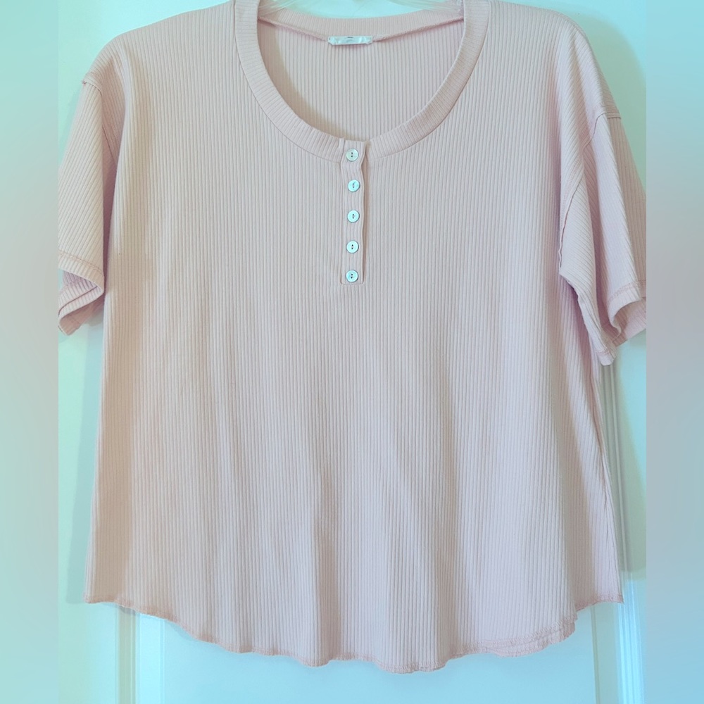 Entro cotton top. I’m  re- poshing this item